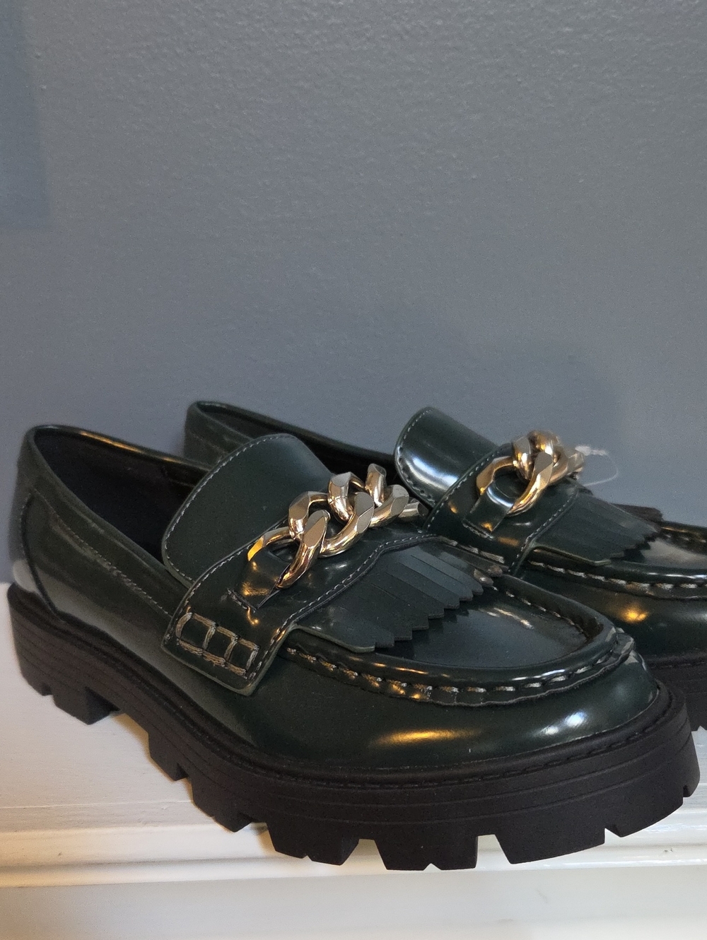 Nine West Green Patent Leather Chain Fringe Loafers